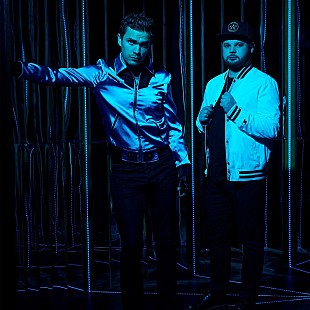 「ロイヤル・ブラッド、4年ぶりとなるニューAL『TYPHOONS』から表題曲をリリース」