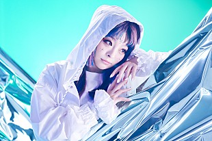 「きゃりーぱみゅぱみゅ、新曲「ガムガムガール」MV公開を記念してスペシャル番組の生配信が決定」