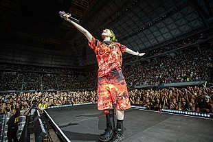 「ビリー・アイリッシュ、ファンとのQ&amp;Aで最近好きな楽曲やTVシリーズを明かす」