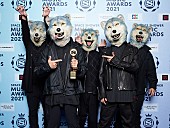 Official髭男dism「「BEST GROUP ARTIST」MAN WITH A MISSION」6枚目/20