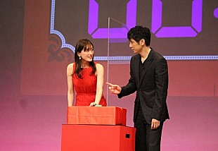 「西島秀俊、綾瀬はるかと「最強夫婦選手権」　「全部俺のせいにするからなあ」」