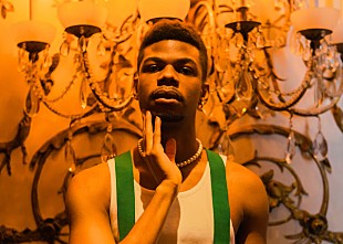 「ポテ、デーモン・アルバーンをゲストに迎えた新曲「Young Lies」のMV公開」