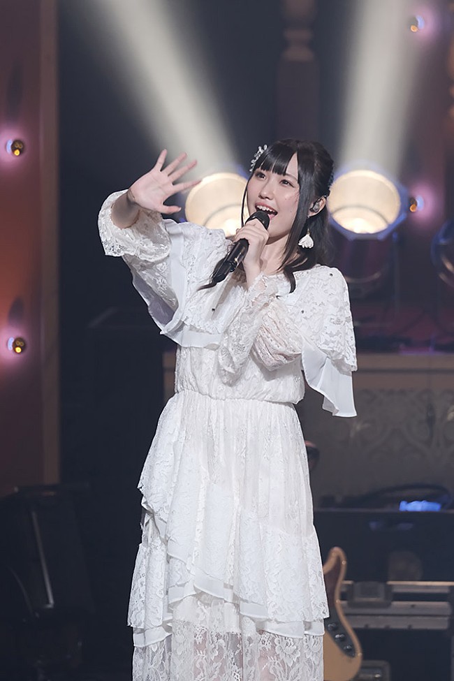 鈴木愛奈「＜ライブレポート＞鈴木愛奈、1stツアーを完遂　紡いできたファンの想いに答える」1枚目/14