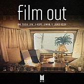 BTS「【ビルボード】BTS「Film out」DLソング初登場1位、NiziU「Take a picture」が2位に続く」1枚目/1