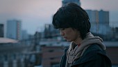 映秀。「映秀。、自身も演技に臨んだ「笑い話」MV公開」1枚目/4