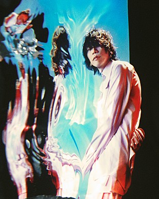 「米津玄師、シングル『Pale Blue』法人特典は「Pale Blueフレグランス」に決定」