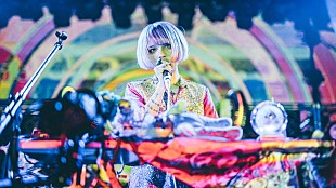 「4s4ki「I LOVE ME」MVが100万回再生突破、初ワンマンライブ映像を公開」