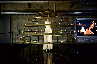 「宇多田ヒカル【PINK BLOOD EXHIBITION】レポート＆谷川英司監督インタビュー」