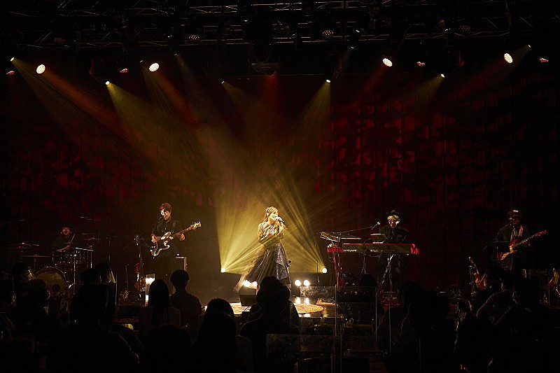 ＜ライブレポート＞toku、鈴木このみ＆やなぎなぎを迎え、ソロ・アルバム『bouquet』リリース記念ライブをBillboard Live YOKOHAMAで開催 