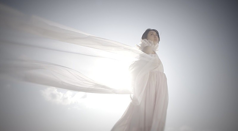 Ms.OOJA、新曲「Sweet Home」MV公開 