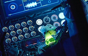 「＜ライブレポート＞ずっと真夜中でいいのに。ライブから感じた観客と“持ちつ持たれつな関係”」