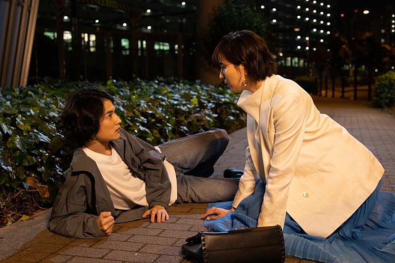 「比嘉愛未&渡邊圭祐の「推しの王子様」初回がスタ-ト 「オタクに刺さるドラマでめっちゃ共感した」」1枚目/1