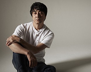 「山崎まさよし、デビュー25周年イヤーを締め括るニューアルバムをリリース」