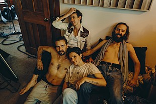 「ビッグ・シーフ、新曲「Little Things」と「Sparrow」を2曲同時配信」