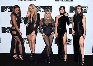 「フィフス・ハーモニー「Worth It」MVが20億再生突破、「Work From Home」に次ぐ2曲目の快挙」