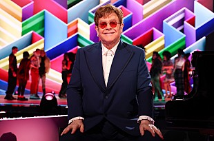 「エルトン・ジョン、BTS「Permission to Dance」に名前が登場したことは“光栄”と語る」