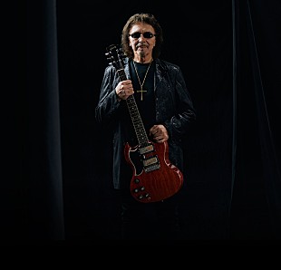 「トニー・アイオミ（ブラック・サバス）最新シグネチャー・ギター、ギブソンから発売」