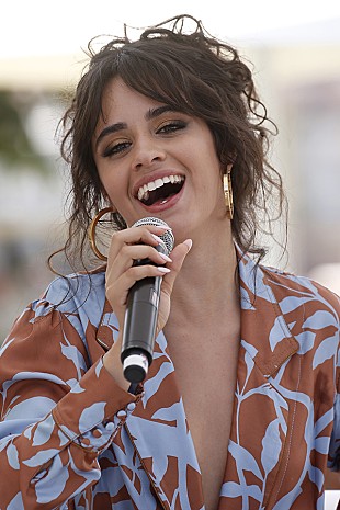 「カミラ・カベロ、オリヴィア・ロドリゴ「good 4 u」のラテン音楽にインスパイアされたカヴァー披露」