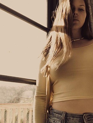 「ラナ・デル・レイ、10/22発売の最新AL『ブルー・バニスターズ』から新曲「アルカディア」のMV公開」