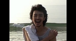 「yonawo、ドキュメンタリーチックな「浪漫」MV公開」