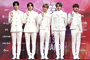 「TOMORROW X TOGETHERのYEONJUNとTAEHYUN、ザ・キッド・ラロイxジャスティン・ビーバー「ステイ」のカヴァーを披露」