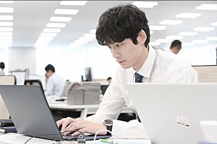 「「ハンオシ」“百瀬”坂口健太郎の「ツンデレがたまらん」　「食テロ極まりない」“モモセバ－ガ－”も話題に」