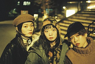 「SHISHAMO、12月配信EPから収録曲「マフラー」先行配信＆MV公開」