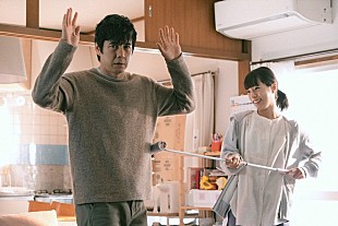 「「真犯人フラグ」“凌介”西島秀俊がレアな傘を発見　「“菱田”桜井ユキの見開いた目が怖過ぎる」」