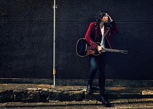 「斉藤和義、CMソング「Over the Season」MVプレミア公開　フィギュア『斉藤フタ義』特別販売も」