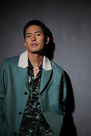 「K、浅井健一&amp;THE INTERCHANGE KILLSがプラネタリウムでライブ」