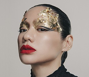 「Awich、“HIPHOPシーンのクイーン”を表明するニューアルバム『Queendom』3月リリース」