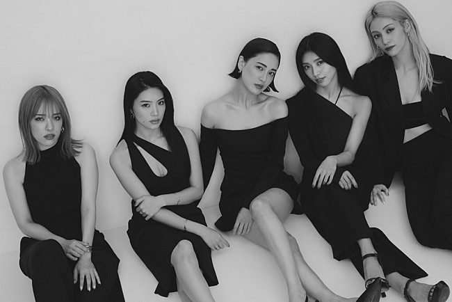 「新生Happiness、5人体制初となるアー写、ジャケ写が解禁　新しいグループロゴも公開」1枚目/8