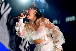 「チャーリーXCX、SEVENTEENバーノンとのコラボについてコメント」