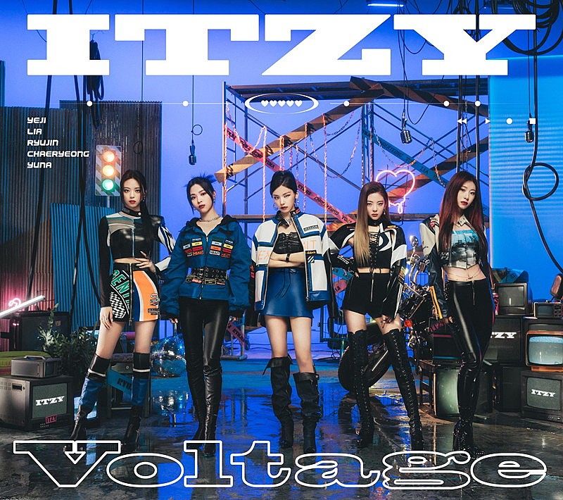 ITZY「シングル『Voltage』初回限定盤A」2枚目/5