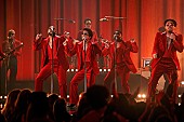 シルク・ソニック「＜ライブレポート＞シルク・ソニック、25日間の米ラスベガス常設公演が華々しく開幕」1枚目/1