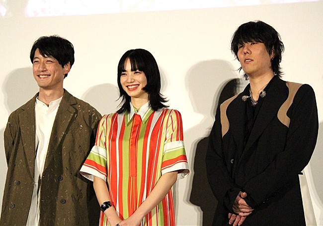 「小松菜奈、野田洋次郎の生演奏に「超ぜいたくな時間」　坂口健太郎も「胸がいっぱい」」1枚目/1