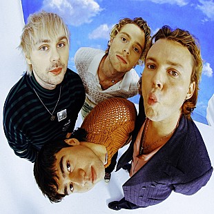 「ファイヴ・セカンズ・オブ・サマー、近日発表のアルバムから新曲「Take My Hand」公開」