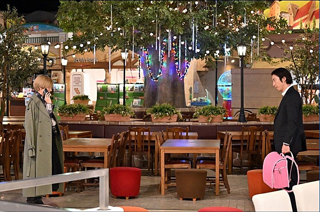 「「インビジブル」初回、高橋一生の迫力のアクションに反響　「金髪ショ－トの柴咲コウがミステリアスでカッコ良かった」」1枚目/1