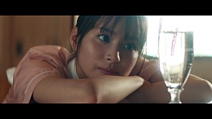 「Novelbright、新曲「愛とか恋とか」MVで“あなた”が想う“君”を描く」