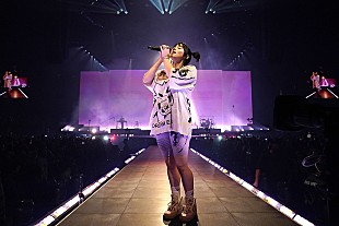 「【コーチェラ2022】ビリー・アイリッシュ、パラモアのヘイリー・ウィリアムスと2曲でコラボ」