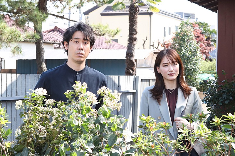 「「元彼の遺言状」“篠田”大泉洋が洗濯物を干すシ-ンに反響 「やってくれたわ、洋ちゃん」「アドリブでしょうね」」1枚目/1