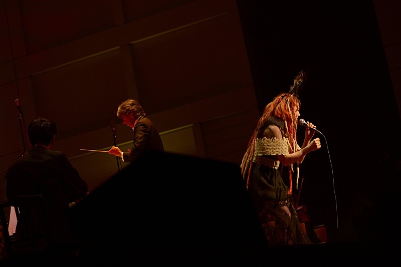 ライブレポート＞Chara×オーケストラ東京公演、30周年を飾るプレミアムなコンサート | Daily News | Billboard JAPAN