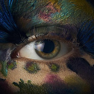 「Kroi、新曲「Pixie」MV公開」