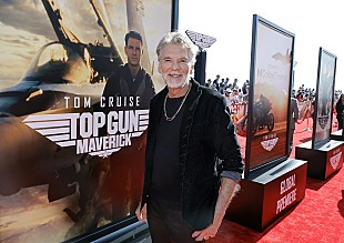 「ケニー・ロギンス、『トップガン』最新作のために「デンジャー・ゾーン」を再録もボツに」