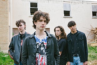 「サマソニ出演のインヘイラー、新曲「ディーズ・アー・ザ・デイズ」は爽やかなギター・ロック・ナンバー」