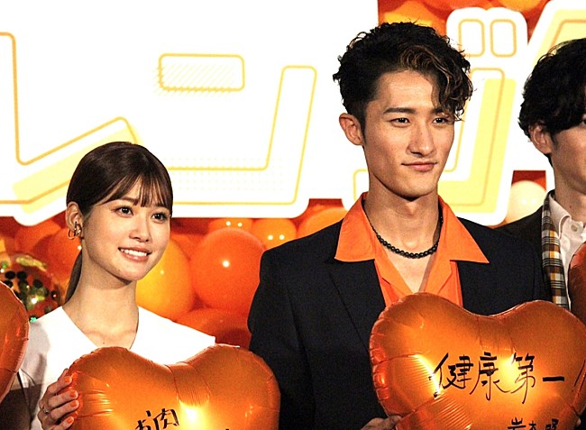 「岩本照“座長ぶり”を褒められ照れ笑い　映画『モエカレはオレンジ色』で単独初主演」1枚目/1