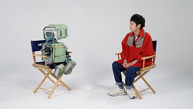 「二宮和也、自由奔放なロボットにタジタジ　『ＴＡＮＧ タング』インタビュ－特別映像が解禁に」1枚目/1