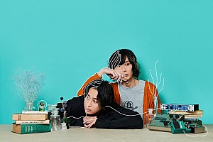 在宅系音楽ユニット・zonji、初のCDリリース決定 『キングダム』第2クールOP曲「geki」収録 | Daily News | Billboard  JAPAN