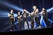 ｉＫＯＮ「＜ライブレポート＞iKON、全編生バンド演奏で燃え上がった約2年半ぶりのジャパンツアー終幕」1枚目/10