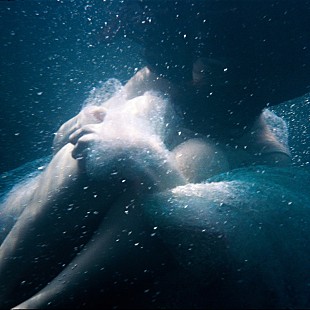 「泣き虫、新曲「おやすみヘブン。」配信リリース」